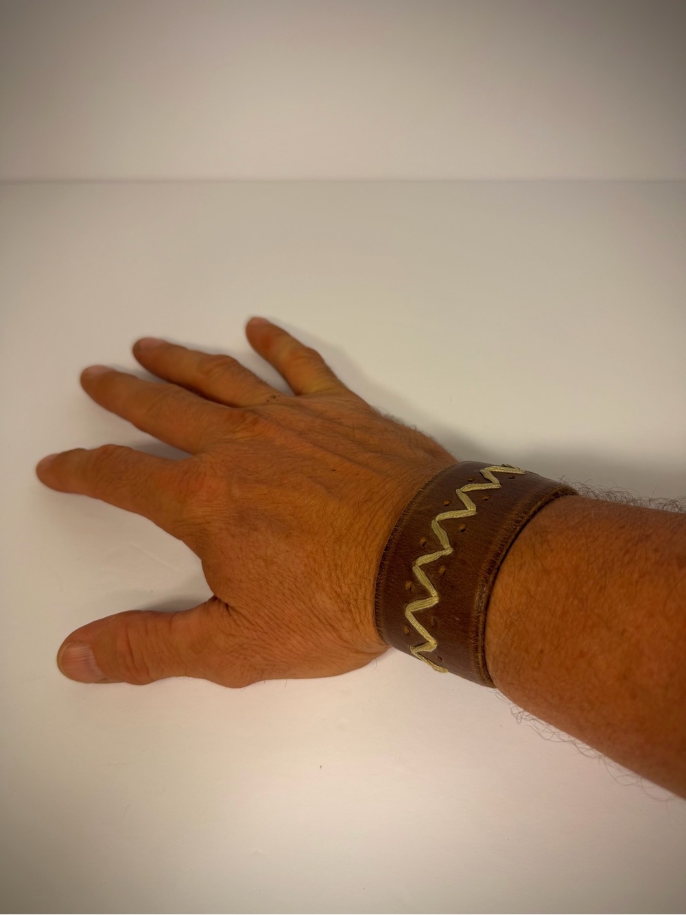 Brown Leather Zigzag Snap Cuff Bracelet - Picture 4 of 5